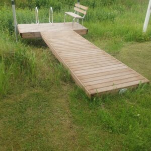 Mallilaituri Jokamies 5m ruskea + kahden istuttava penkki, Loviisa