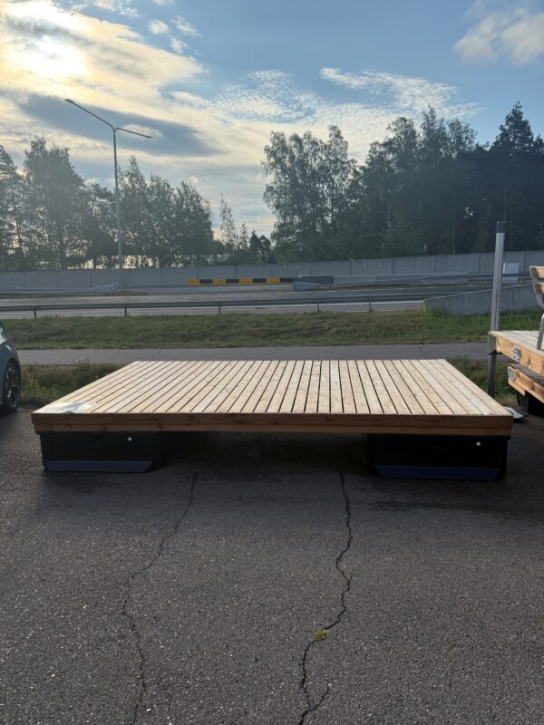 Mallilaituri, Jami 5 metrin käyntisillalla, Kotka - Image 2